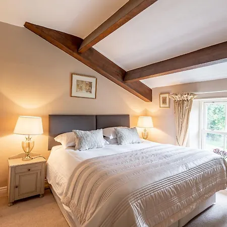 Sun Hill * Leyburn
